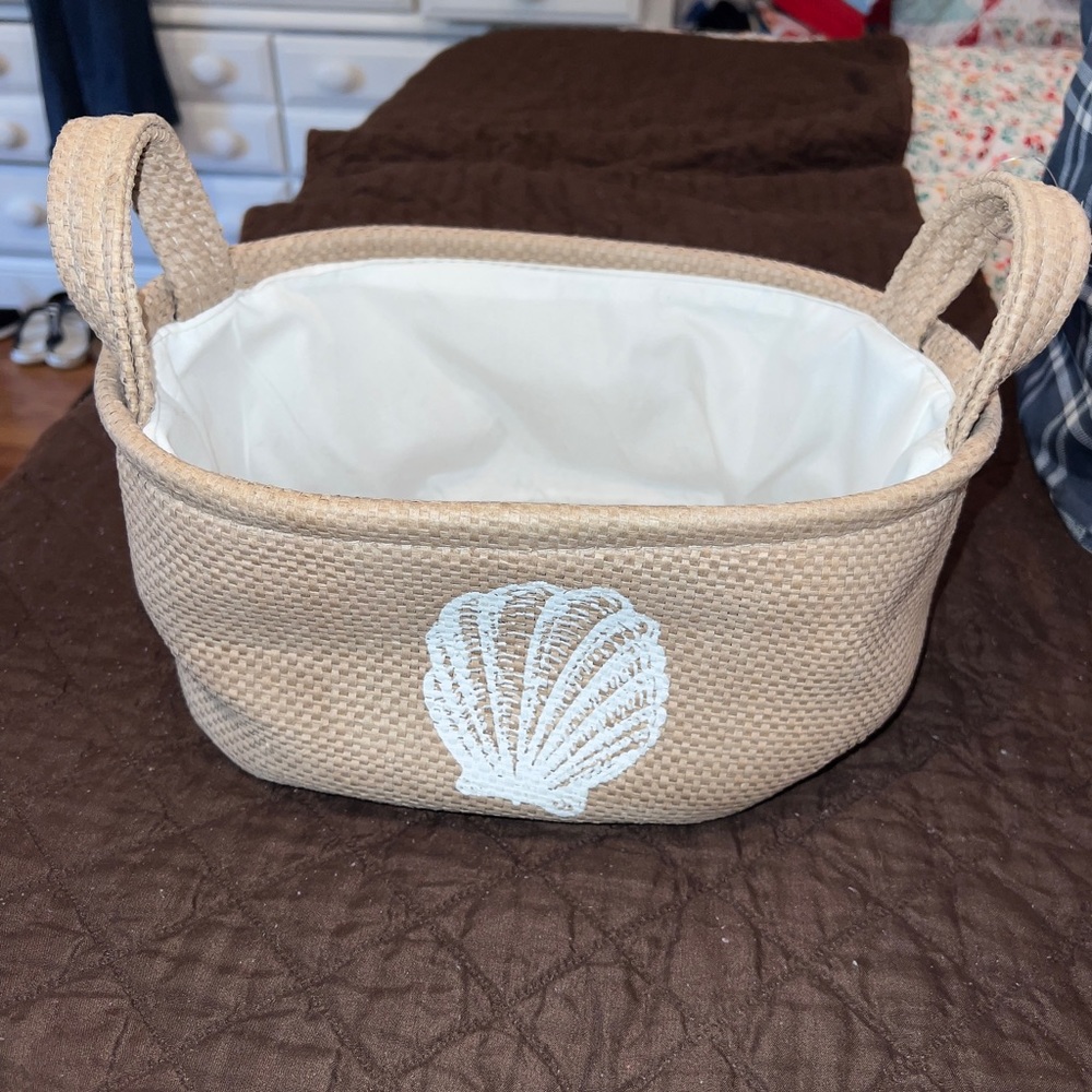 Lined Beach Basket